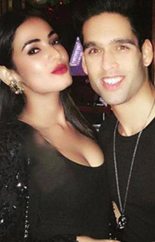 The two were often seen hanging out together at parties and social gatherings. Their viral pictures sparked rumors of the two dating.