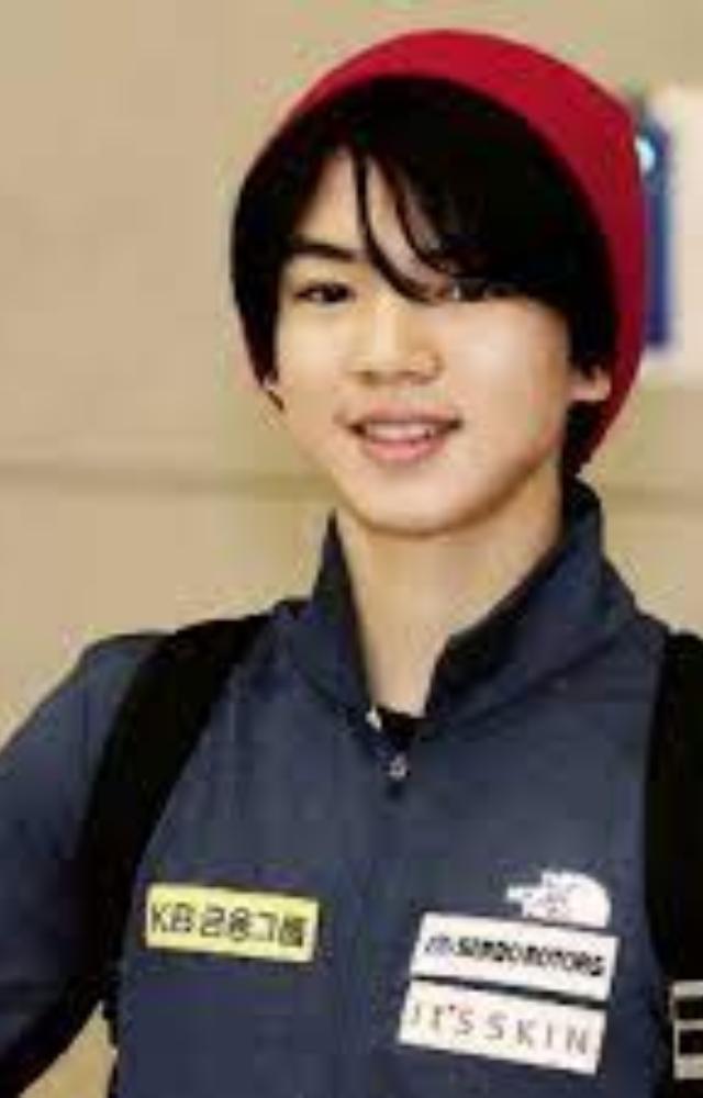 He secured a bronze medal at the 2018-2019 Grand Prix Final, demonstrating his talent and gaining recognition on the global stage.