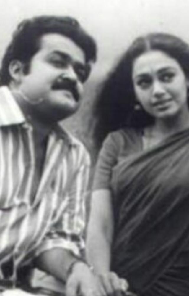 Their witty interactions and the film`s sharp commentary on corruption made it a box office success.