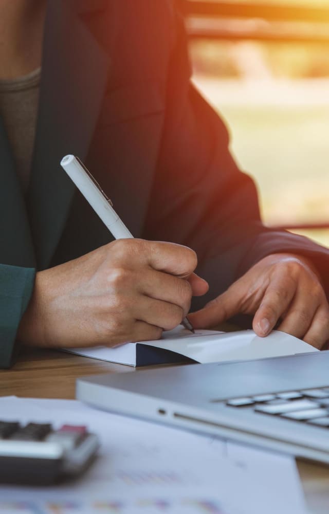 If you`re wondering how to find the right chartered accountant, especially to file your returns and guide you in your business, read these five simple tips.