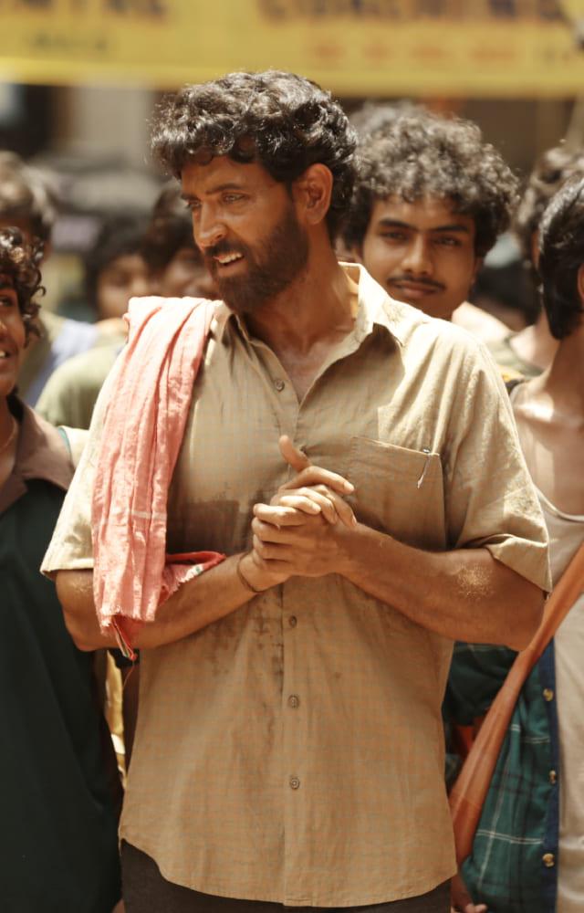 Based on the real-life story of Anand Kumar, a mathematician from Patna, Super 30 is all about a man who dedicates his life to IIT aspirants from a small town.
