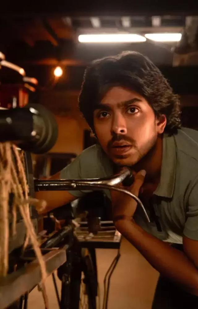 Based on a real-life story, Superboys of Malegaon revolves around Nasir (Gourav Adarsh), who loves screening English classics in the sleepy town of Malegaon.