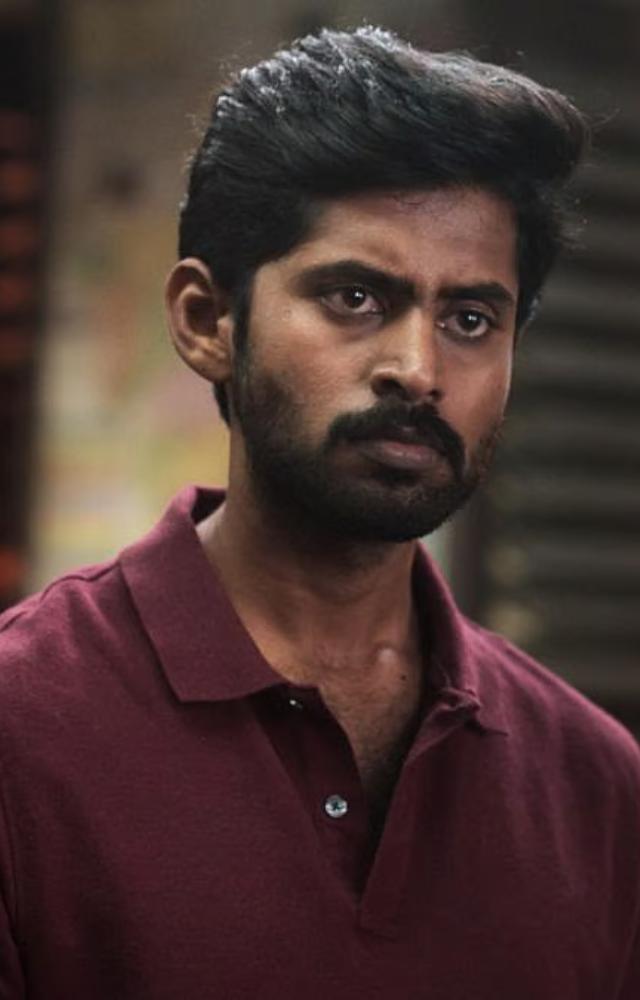 Kathir reprises his role as Sub-Inspector Sakkarai, who investigates Chellappa`s death. Aishwarya Rajesh also returns as Nandini, who struggles with her past.
