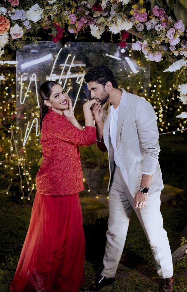 Swasika has worn sizzling red from Thantrek design couture for one of her after party after the wedding.