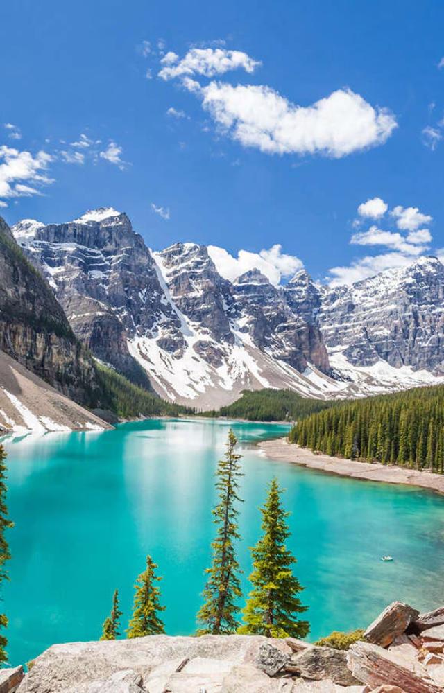 Every Taurian values the stability and calmness that come along with the daily routine. Canada offers you tranquillity and a healthy dose of earthiness.