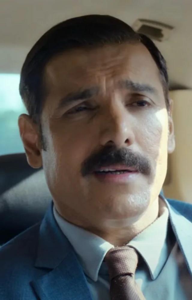 The film swiftly plunges viewers into a tense situation with Uzma`s plea for help, maintaining a steady build-up of suspense and a high-stakes thriller game.