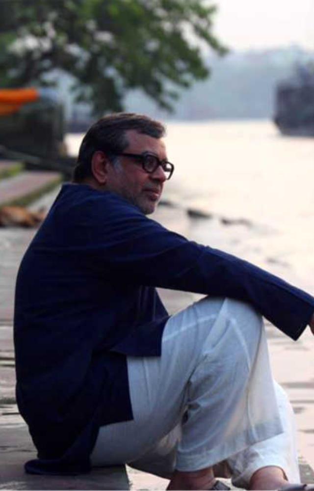 Paresh Rawal delivers a nuanced portrayal of Tarini, a Bengali storyteller, while Adil Hussain embodies the restrained businessman.