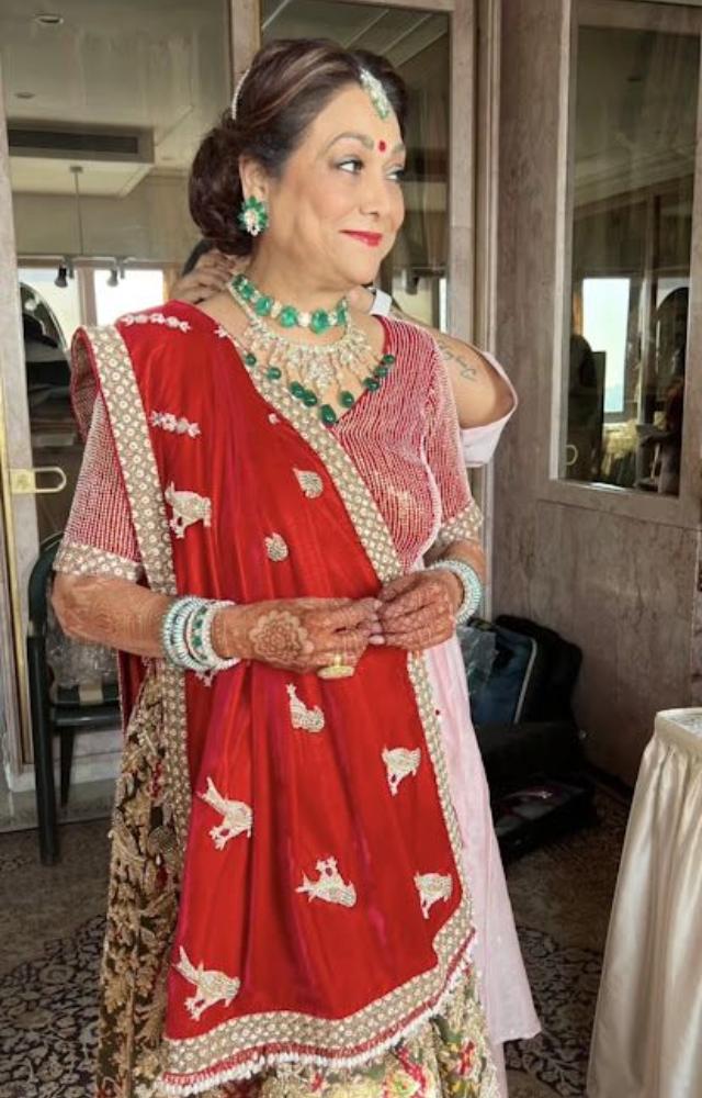 Tina Ambani has a well-known love for emerald jewelry. You`ll rarely see her at a public event without some stunning emeralds adorning her outfit.