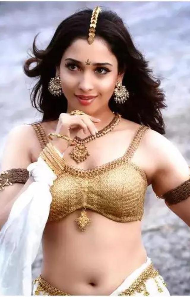 This film features Tamannaah as Avantika, the leading lady of the film portrayed as a fierce warrior, who Baahubali falls in love with.