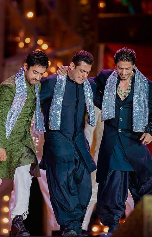 Shah Rukh Khan, the Bollywood superstar, added glamour to the grand wedding by gracing the occasion and sharing a dance with Nita Ambani.
