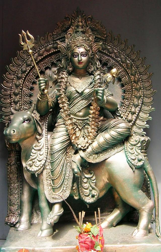 Due to the fact that Mata Shailputri stands for the unwavering basis of life, devotees of the First Navratri Form pray to her for strength and stability.