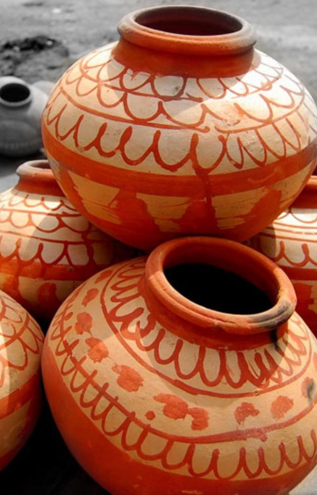  A symbol of simplicity and sustainability, the clay pot or matka is an essential household item in many Indian homes.