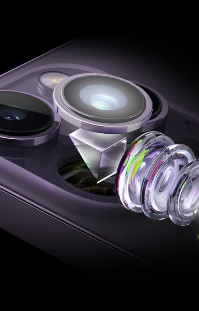 The Wide and Ultrawide lenses are housed separately in the pill-shaped bump. The camera flash will be on the back of the device, outside of the hump