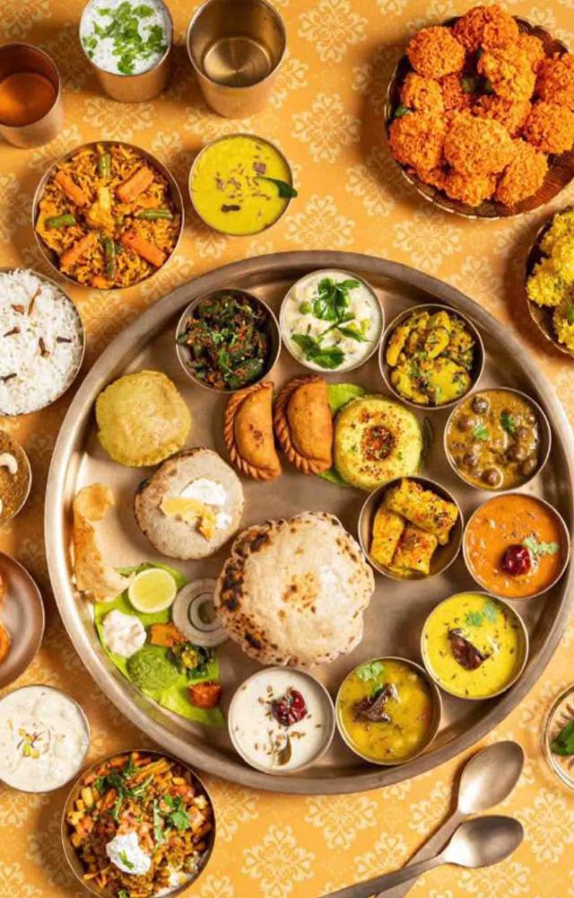With an impressive rating of 4.2 stars from over 2,000 reviews, this location promises a delightful culinary journey on Juhu Tara Road