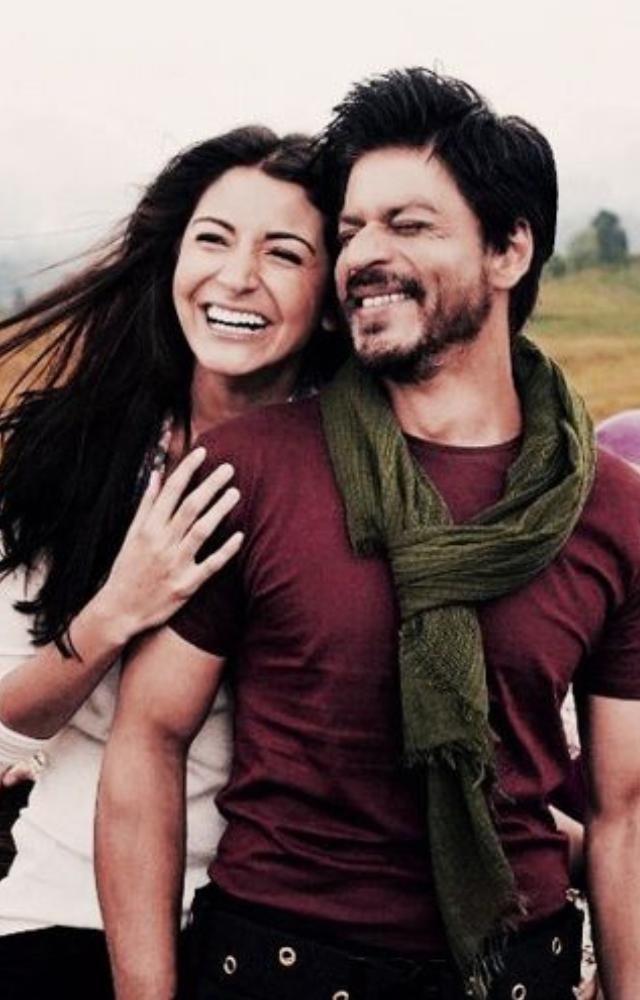 Neeti Mohan`s soulful rendition in Jab Tak Hai Jaan brings a perfect blend of emotion and melody to this Bollywood hit.