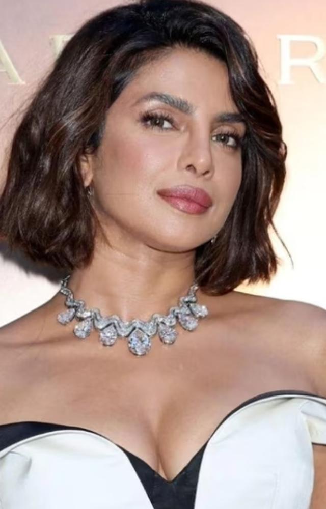 Priyanka`s Short Hair: Bulgari Event