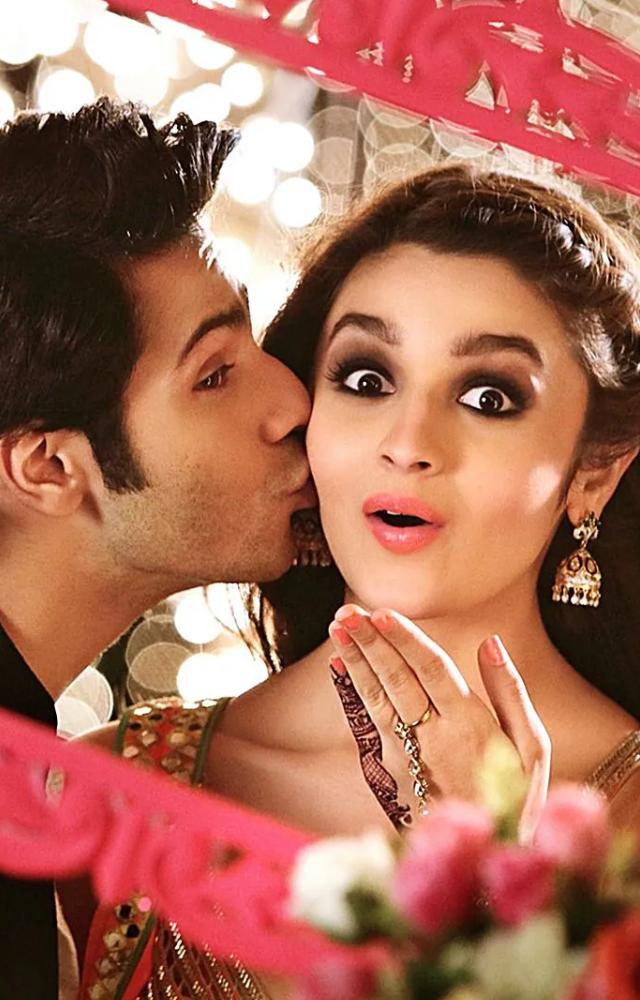 In this wonderful romantic comedy, Varun plays Humpty, a carefree man who, in the middle of romantic barriers and family drama, falls in love with Alia Bhatt