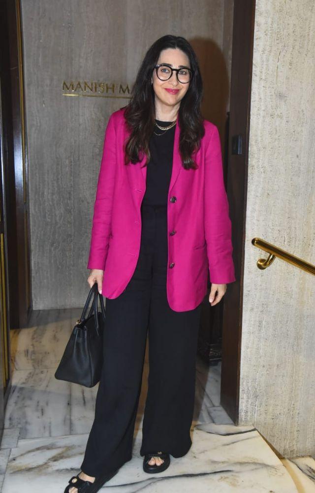 Karishma Kapoor Join the Fun at Manish Malhotra`s House Party