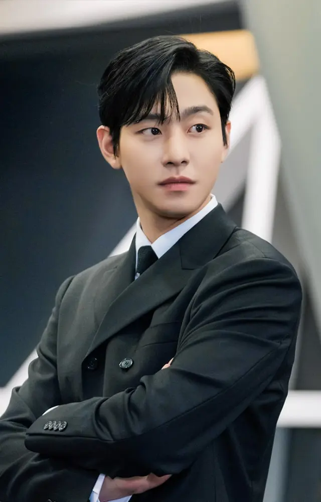 Ahn Hyo-seop charms as a CEO entangled in a fake-dating mess that turns real. Office romance has never been this fun!