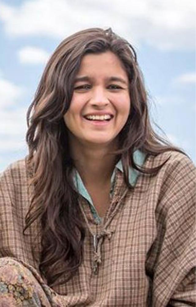 She broke stereotypes with her intense and raw performance in Highway, proving her acting mettle early in her career. A truly transformative role!