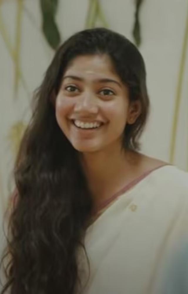 Her role as Malar Miss stole hearts and redefined on-screen simplicity. This debut made her an overnight sensation.