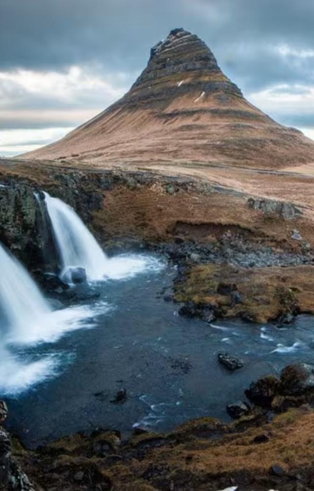 Description: With glaciers, geysers, and snow even in summer, Iceland is a paradise for cold-weather lovers.