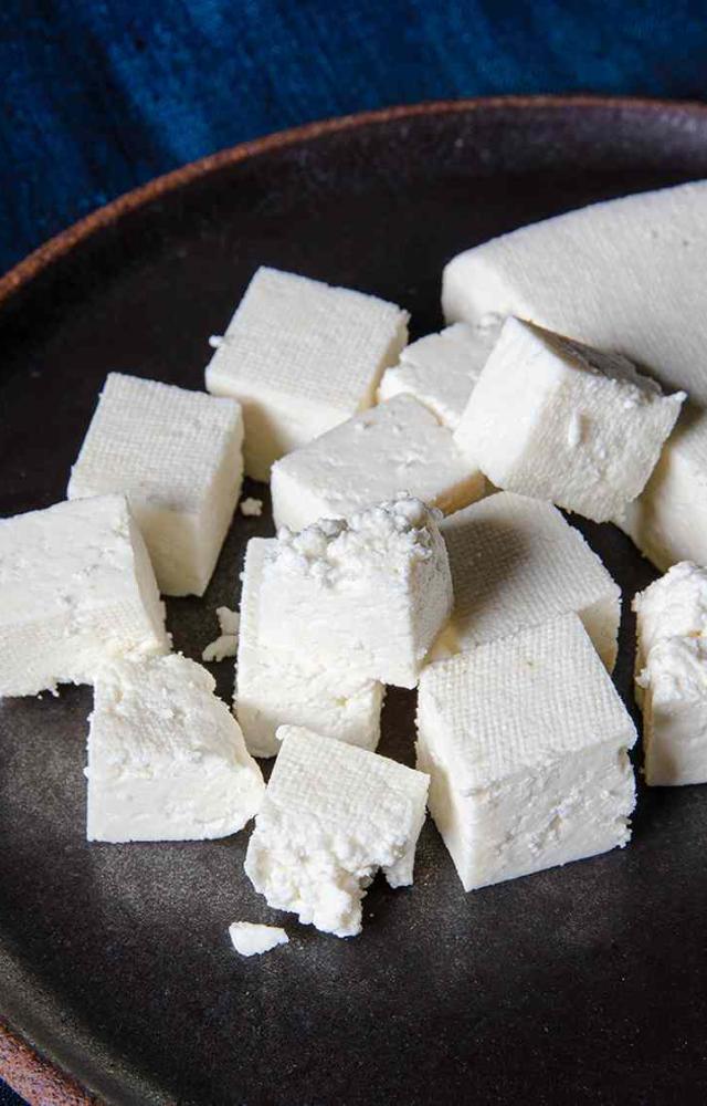 Rich in casein, it provides a steady protein release ideal for muscle repair.
