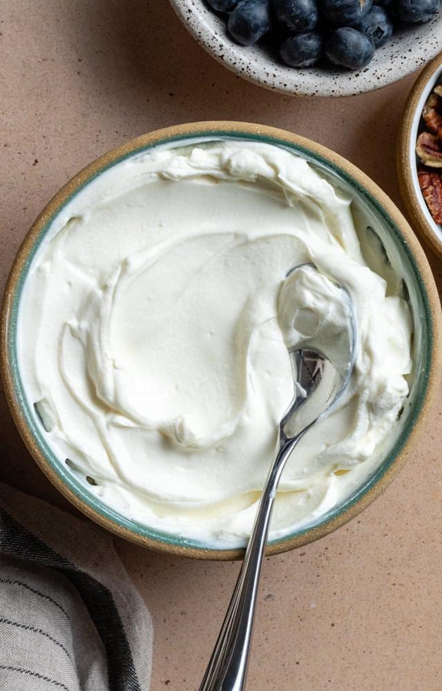 Rich in protein and probiotics, it supports metabolism and stamina. Top with fruits or nuts for a power snack.