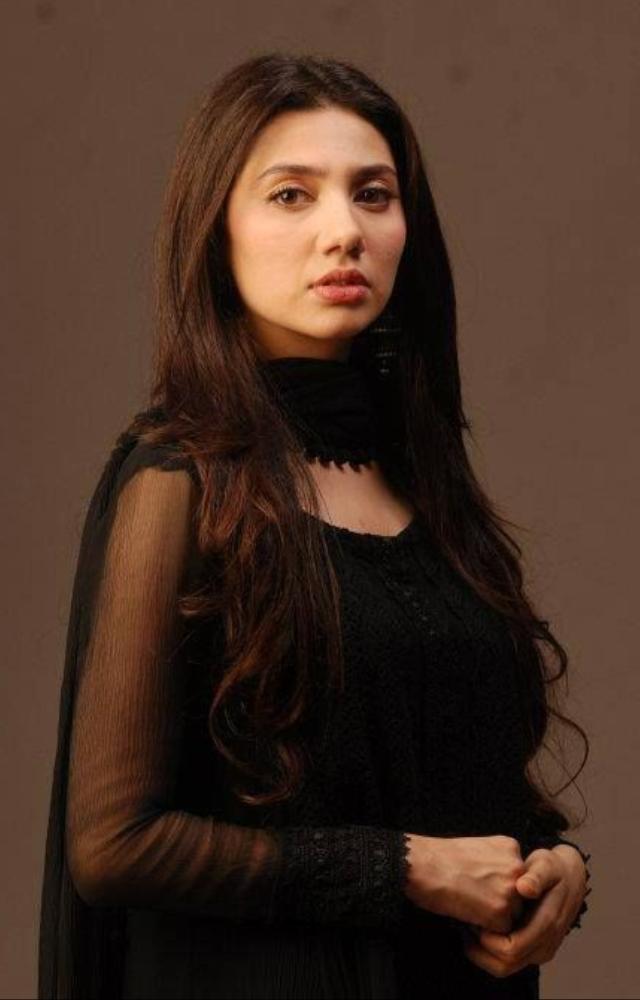 This drama made Mahira a household name as Khirad. Her quiet strength and emotional depth stole every scene.
