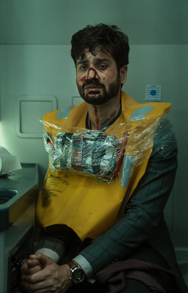 A heist on a flight? This Netflix thriller keeps you guessing till the very end.