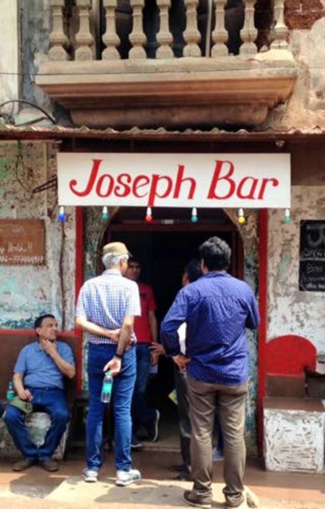 An old-school tavern with rustic charm, serving local drinks and hosting mellow jazz nights in Goa’s heritage capital.
