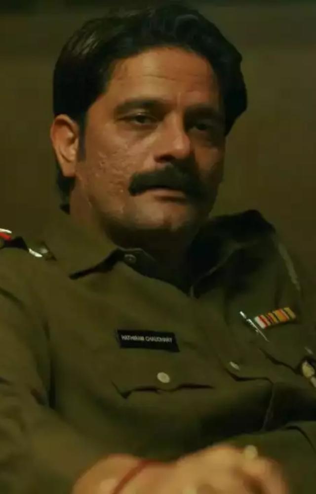 Jaideep Ahlawat’s role in Paatal Lok marked a turning point in his career, earning him widespread recognition for his portrayal of Hathiram Chaudhary.