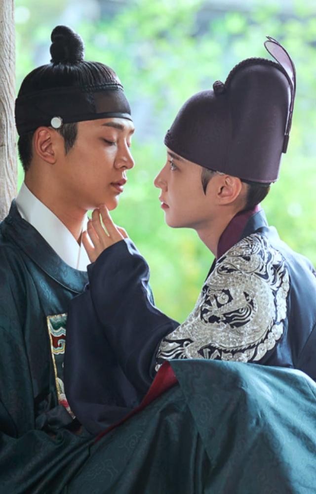 A princess disguised as a king hides her identity and emotions. A powerful tale of love, politics, and sacrifice.