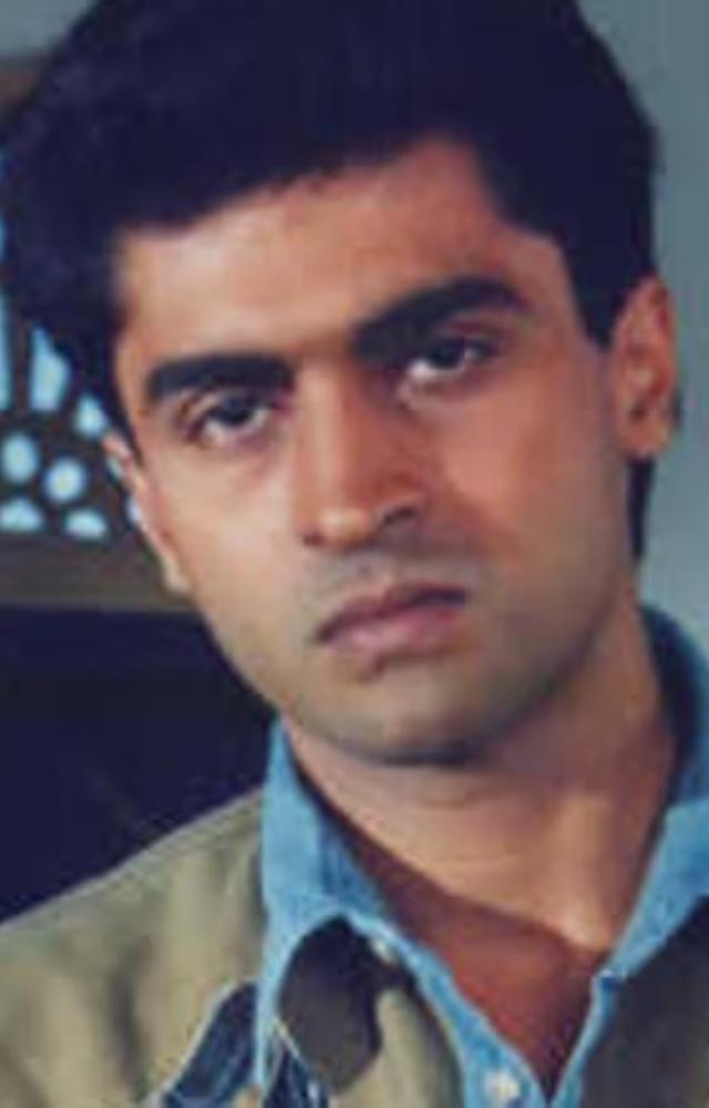 Mohnish gained recognition for his negative roles in films like Maine Pyar Kiya, proving his versatility and making a strong impact.
