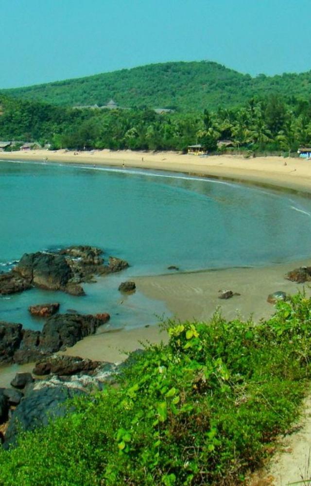 This beach town blends spirituality and relaxation effortlessly. A quieter alternative to Goa in the heat of May.
