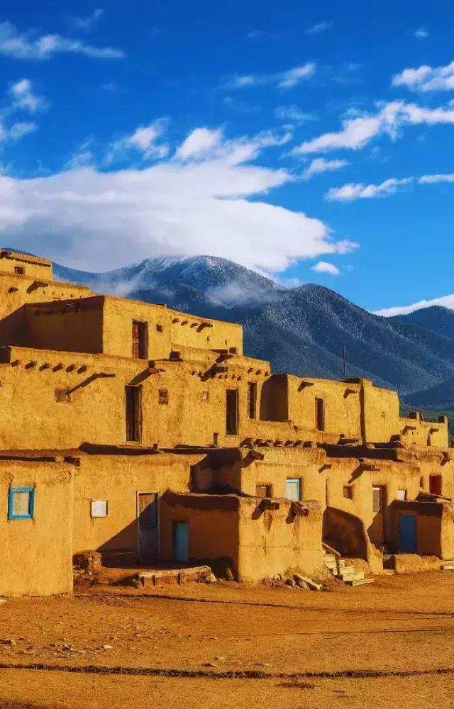 A strange low-frequency hum heard by some residents of Taos, New Mexico, that remains unexplained.