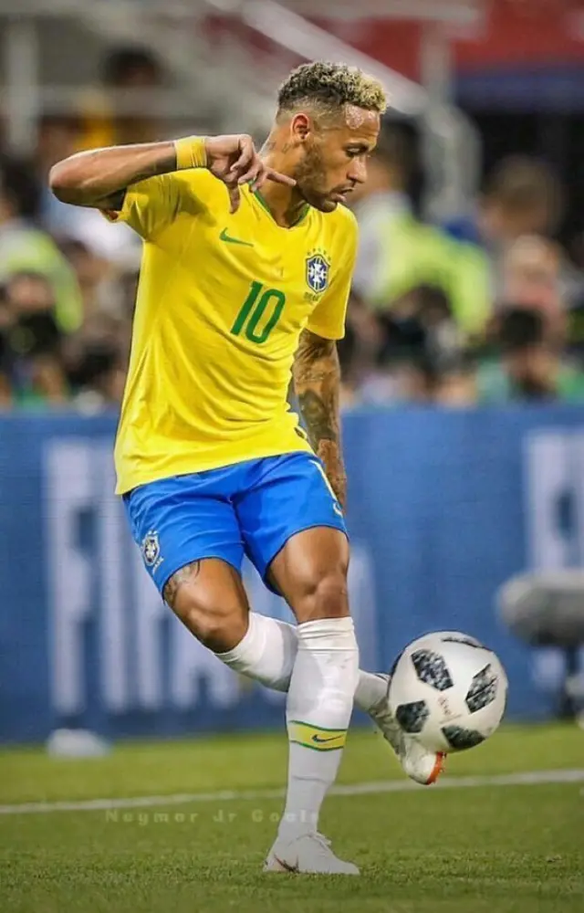 Neymar Jr`s Best Moments in Football
