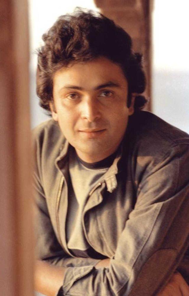 His debut as a lead actor in “Bobby” (1973) won him the Filmfare Award for Best Actor, making him one of the youngest actors to achieve this honor.
