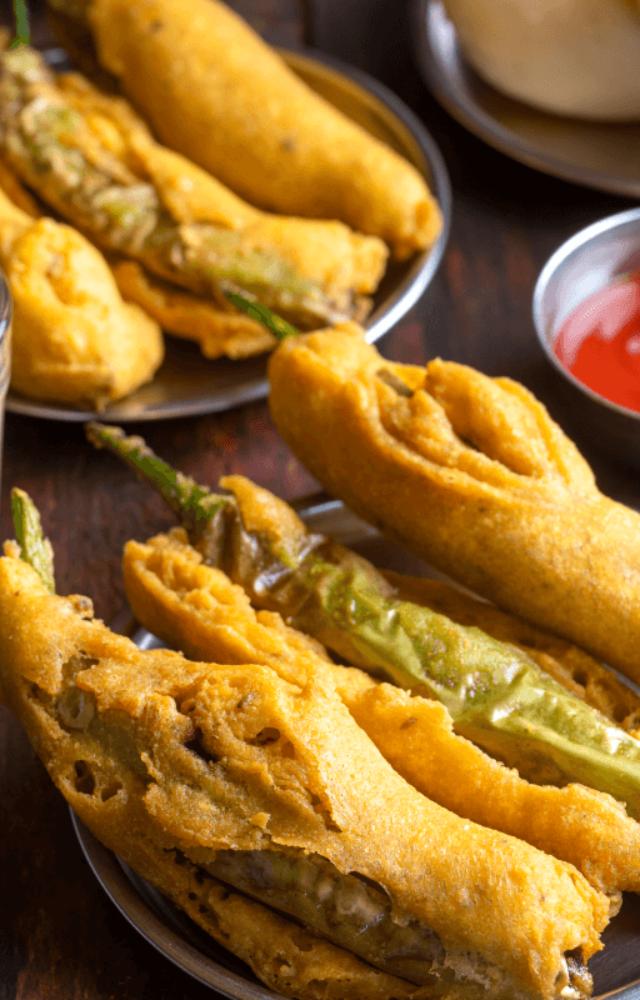 Spice up your Iftar with crispy Mirchi Pakoras, packed with bold flavors. A perfect snack for spice lovers!