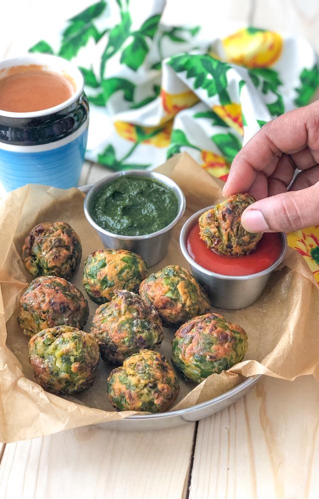 Healthy meets tasty with Palak Pakoras. These spinach fritters add a nutritious twist to your Iftar platter.