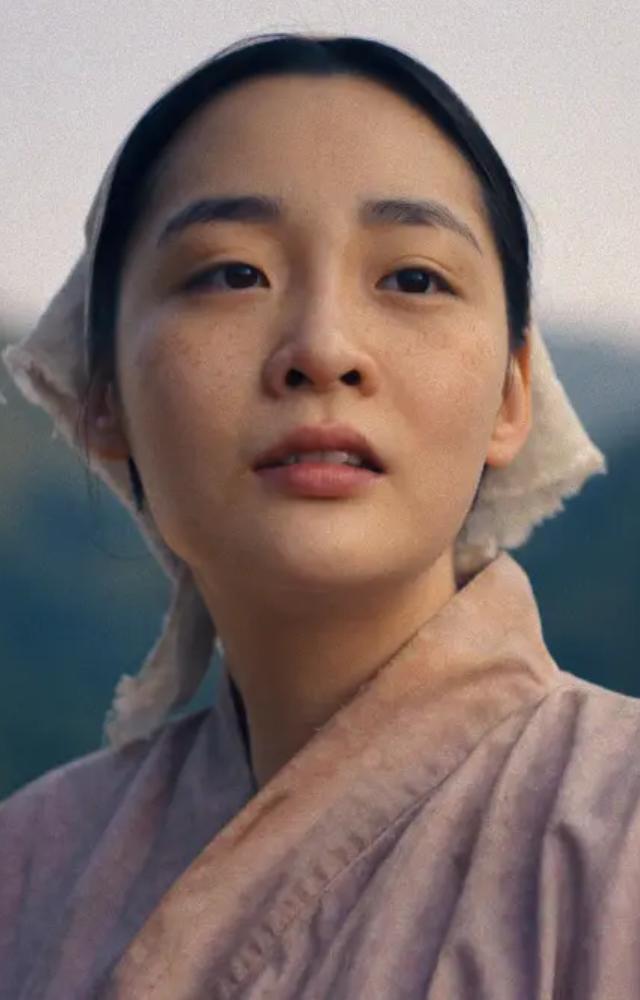 A sweeping multigenerational tale of love, loss, and identity. Visually stunning and emotionally rich, it leaves a lasting impact.
