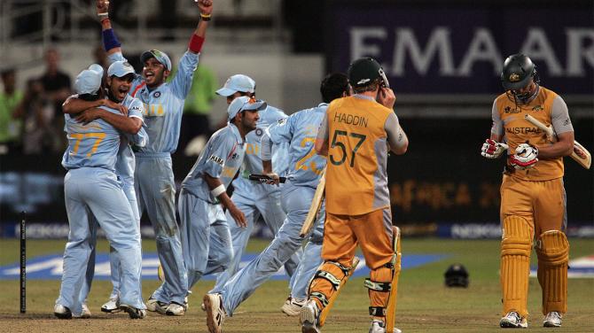2007 World Cup: In the group stage, Australia defeated India in a high-scoring match.