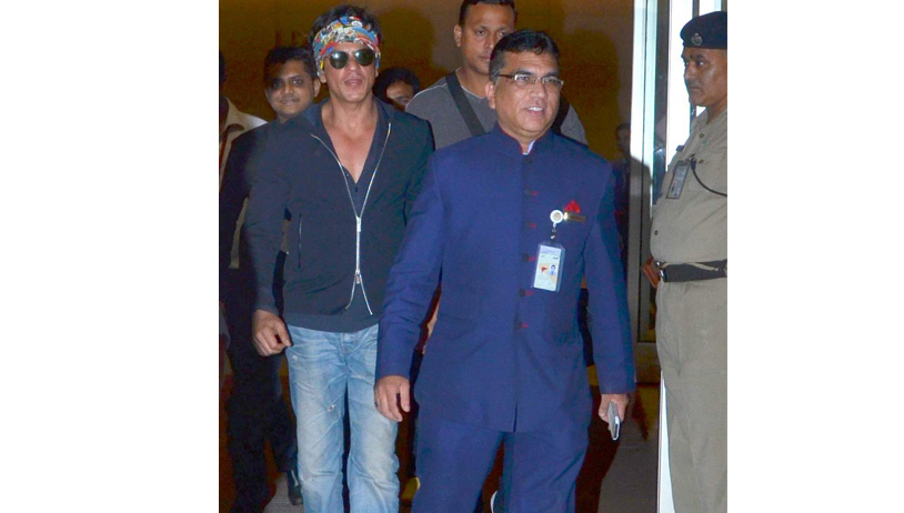 AbRam with father Shah Rukh and big bro Aryan Khan