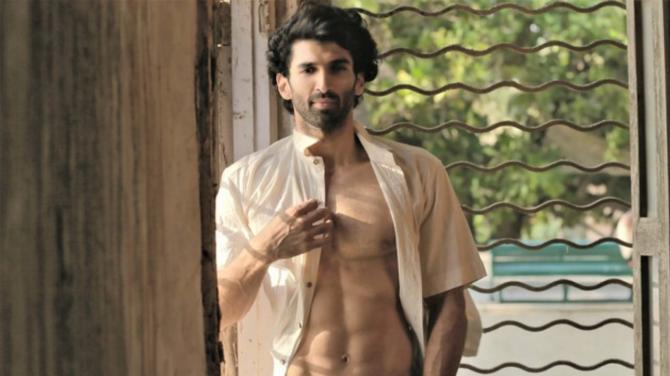 9 Bollywood Actos Who Will Make Their OTT Debut In 2022