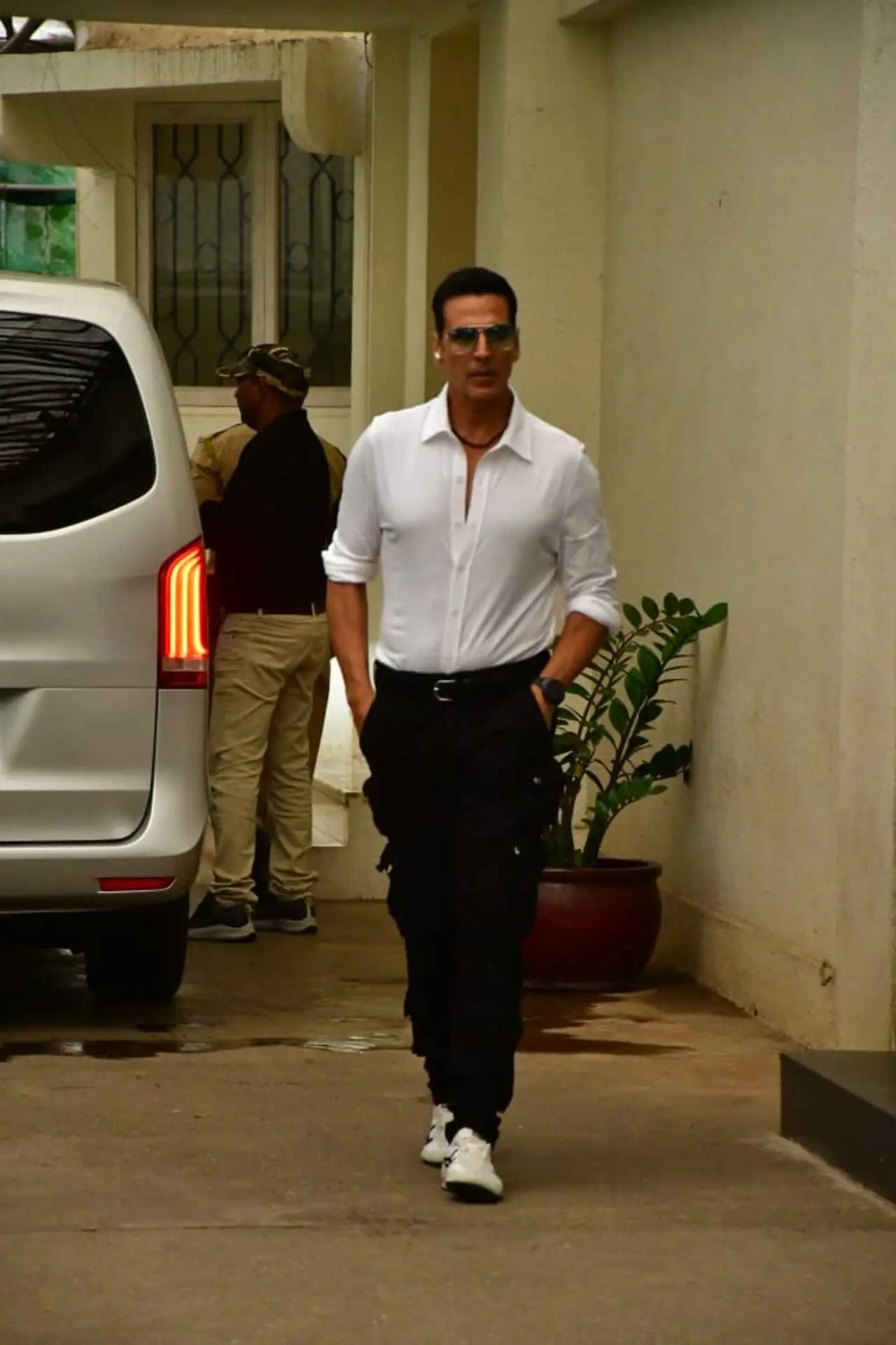 OMG 2 star Akshay Kumar went out wearing a crisp white shirt paired with black jeans