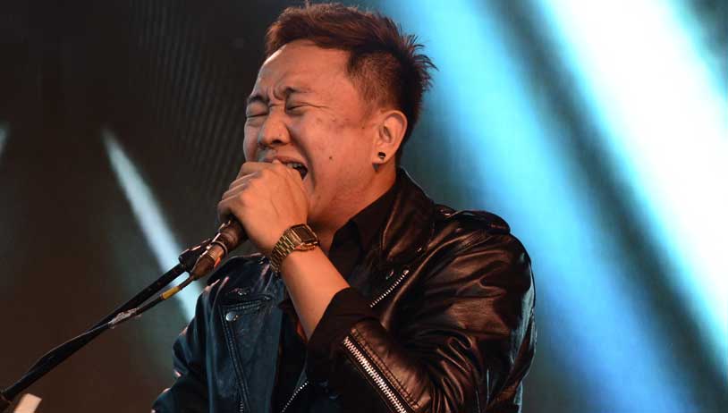 Alobo Naga and the Band