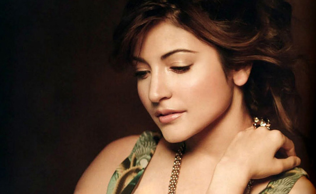 Attractive and Alluring: Anushka Sharma