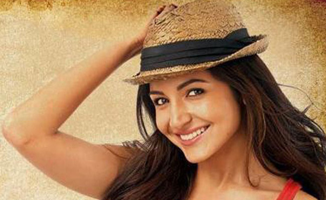 Attractive and Alluring: Anushka Sharma