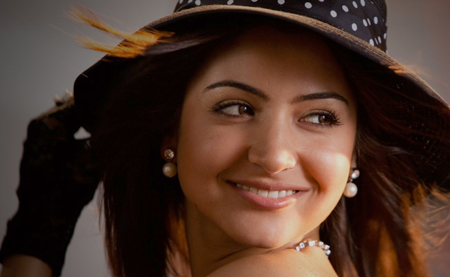 Attractive and Alluring: Anushka Sharma