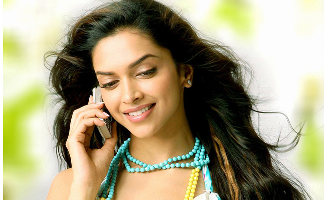 Sexy Siren: Deepika Padukone